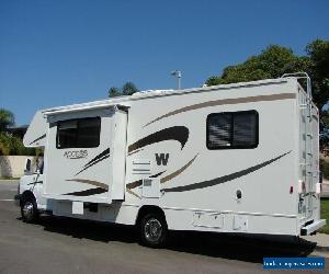 2007 Winnebago Minnie Access