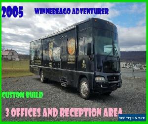 2005 Winnebago Adventurer