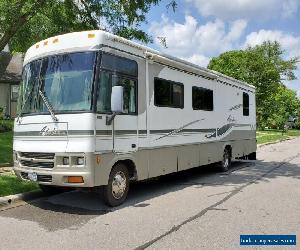 2002 Winnebago Adventurer