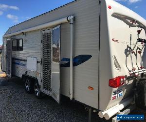 Caravan Coromal Princeton 702 My10