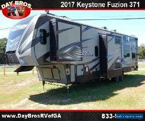 2017 Keystone Fuzion