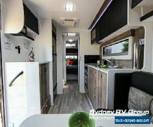 2018 Nova Vita 216-9R White & Grey Caravan