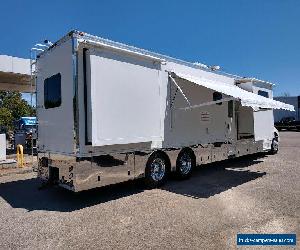 2008 Haulmark Freightliner Columbia