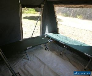 4 x 4 Camp trailer