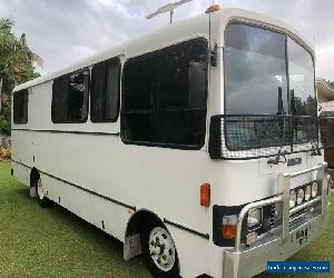 Isuzu 27ft Motorhome and Suzuki Grand Vitara combination. Ready to Travel