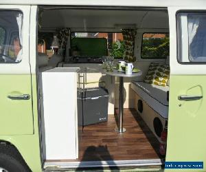 VW T2 CAMPER STUNNING PAINTWORK