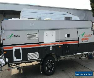 KAKADU GEKO CAMPER, 2015 WITH FULL ENSUITE, BATTERY PACK, GAS HWS, ELECTRIC LIFT