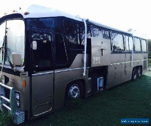 Tour Master Bus