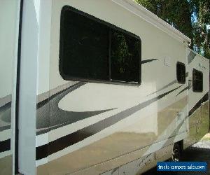 2008 FOUR WINDS HURRICANE 33T 2 SLIDE OUTS