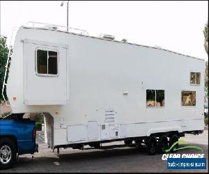 2006 Weekend Warrior SLC3905 Toy Hauler