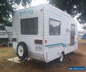 2000 Spaceland caravan