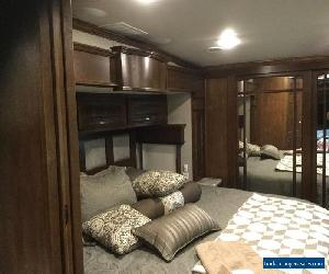 2016 DRV FULLHOUSE TOYHAULER Fifth Wheel TOYHAULER