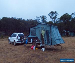 Cub hardfloor camper trailer