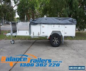 SOFT FLOOR OFF ROAD CAMPER TRAILER WITH INDEPENDENT SUSPENSION CAMPING