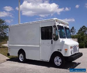 2002 Workhorse P42 Step Van 11ft