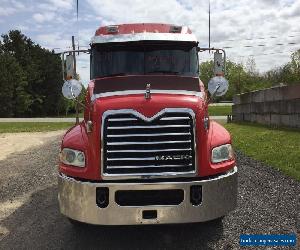 2011 Mack CXU 613