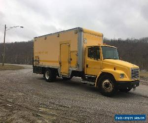 2001 Freightliner fl70