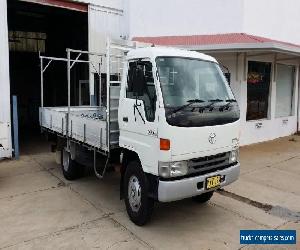 toyota dyna 200 truck