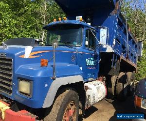 2003 Mack RD688SX