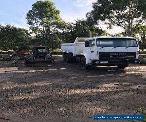 TRUCK & BOBCAT 