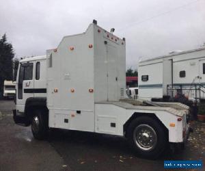 VOLVO FS7 SHOWMANS 5TH CARAVAN AMERICAN TOWING TRUCK