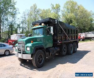 2000 Mack RD688S