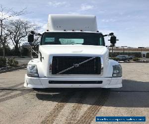 2005 Volvo Vvn for Sale