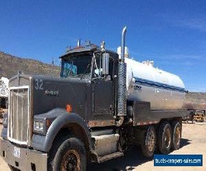 1985 Kenworth W900B Tri/A