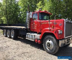 1982 Mack Super Liner