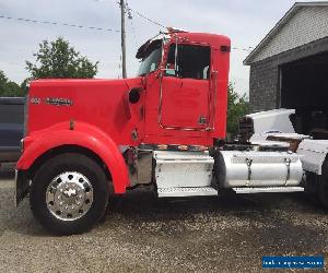 2005 Kenworth L900