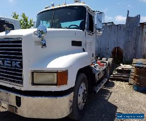 1999 Mack CH613