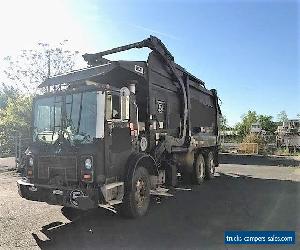 1999 Mack MR