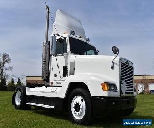 2000 Freightliner FLD120 Day Cab Semi