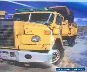 1975 Western Star White werstern star dump truck