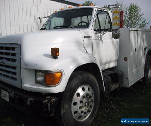 1995 Ford F800