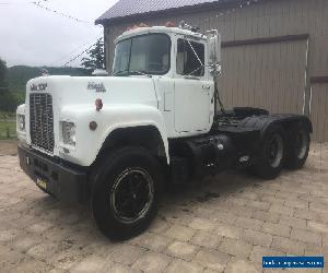 1985 Mack r686st