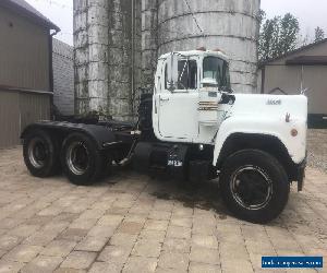 1985 Mack r686st