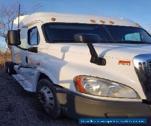 2010 Freightliner CASCADIA 125