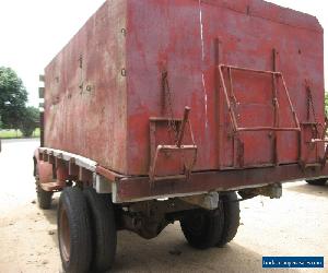 COMMER VINTAGE TIPPER