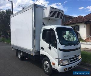 Refrigerated Hino 300 614 2010 Straight Automatic transmission, Turbo Diesel