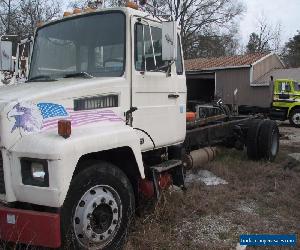 1992 Mack flat bed