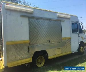 2002 Freightliner Food Truck