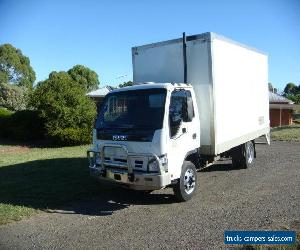 isuzu npr 250 300 2008