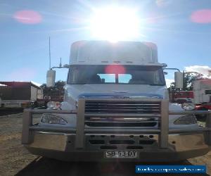 2010 Freightliner Coumbia