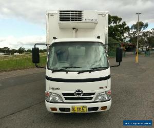 2011 Hino 300 XZU308R 614 Short Auto White 6sp A Cab Chassis