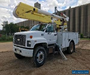 2000 Chevrolet C7500 BUCKET TRUCK