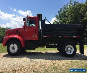 2004 Peterbilt 330