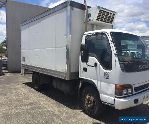 ISUZU NPR 300 PANTEC.     HEAD GASKET BLOWN. - REFRIGERATION NEEDS REGAS