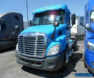 2012 Freightliner Cascadia Day Cab