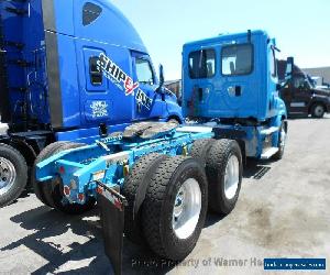 2012 Freightliner Cascadia Day Cab